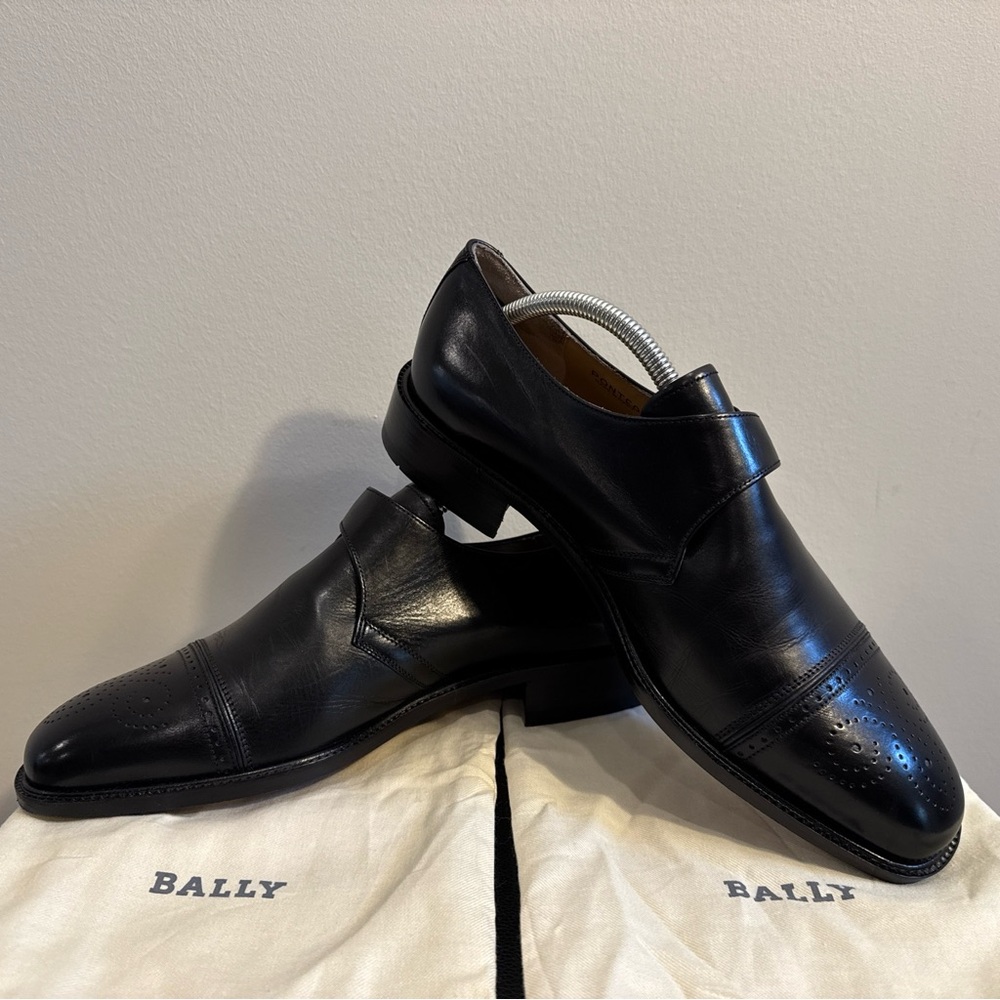 BALLY Black Leather Strap Dress Shoes - Ponteo